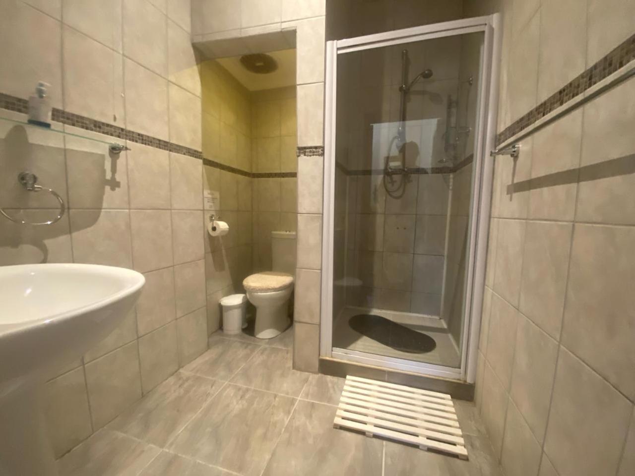 Peerboom Guesthouse Фурисбург Экстерьер фото